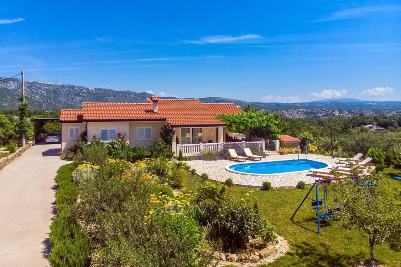 Villa Ana - 3 Bedroom Villa With Private Pool And Unspoiled Natural Environment Kucice Ngoại thất bức ảnh